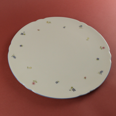 Preview: Tortenplatte Ø 30 cm Marie Luise Streublume blauer Rand - Kopie