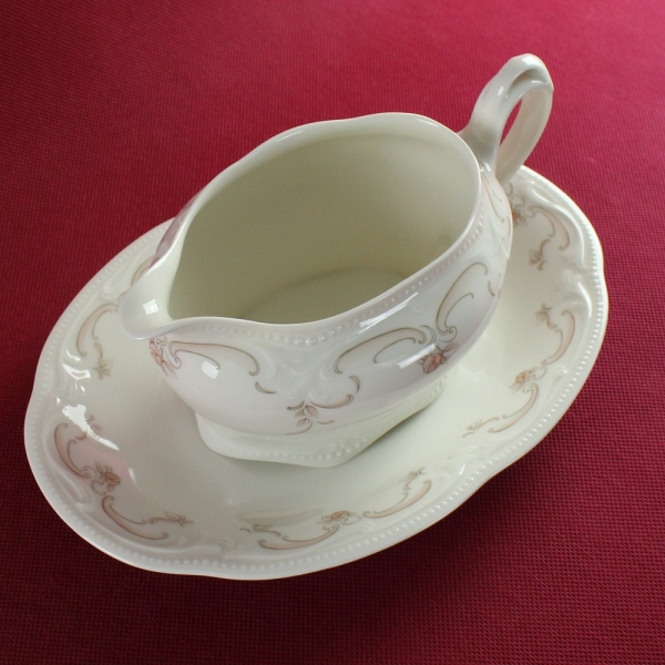 Königlich pr. Tettau  Rubin Cream Dekor 3161 Sauciere